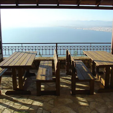 First Floor Appartement *